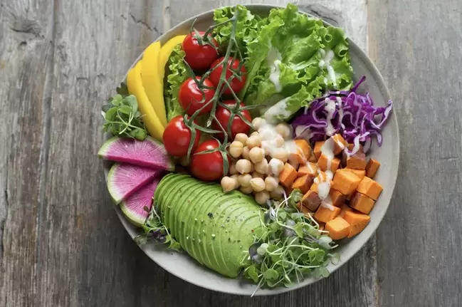 Uživanje vlaknin bo zaščitilo pred krčnimi žilami